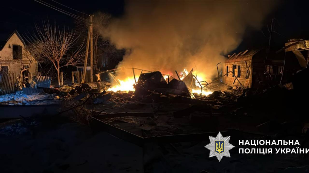 Более 10 домов повреждены, есть погибший: последствия ночной атаки РФ по Киевщине