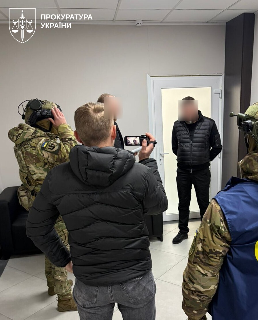 Коррупция на укрытиях для самолетов: в Воздушных силах назначили служебное расследование в отношении Андрея Украинца