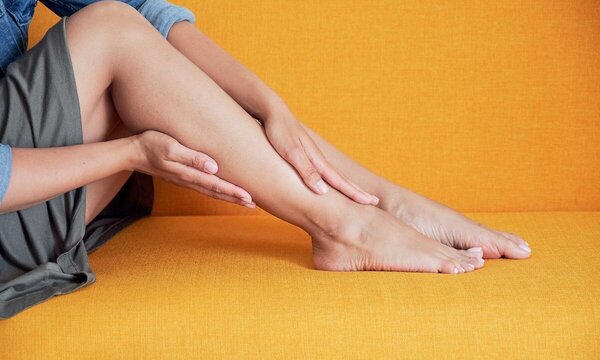 Отеки ног вечером могут сигнализировать о проблемах с сердцем: исследование