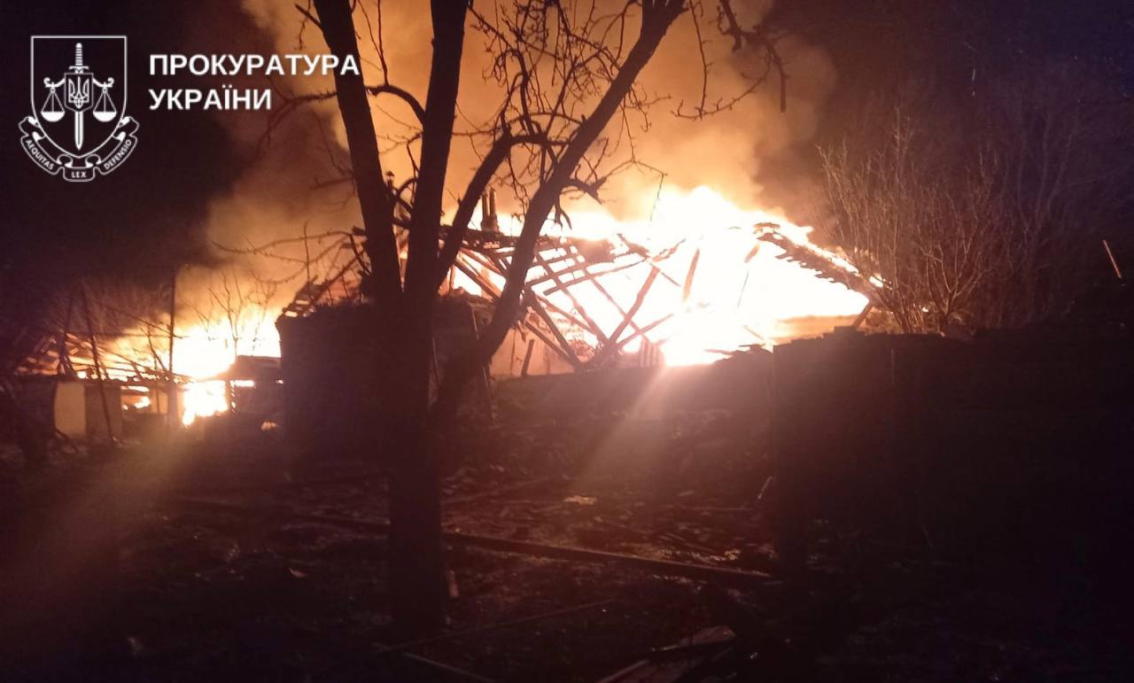 РФ атакувала Україну 29 ракетами та 396 дронами: ППО знищила 392 повітряні цілі, є загиблі та поранені