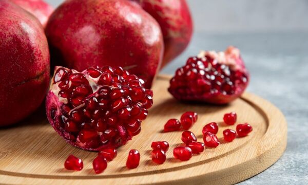 Можно ли есть гранат с косточками: что говорят врачи и как это влияет на кишечник