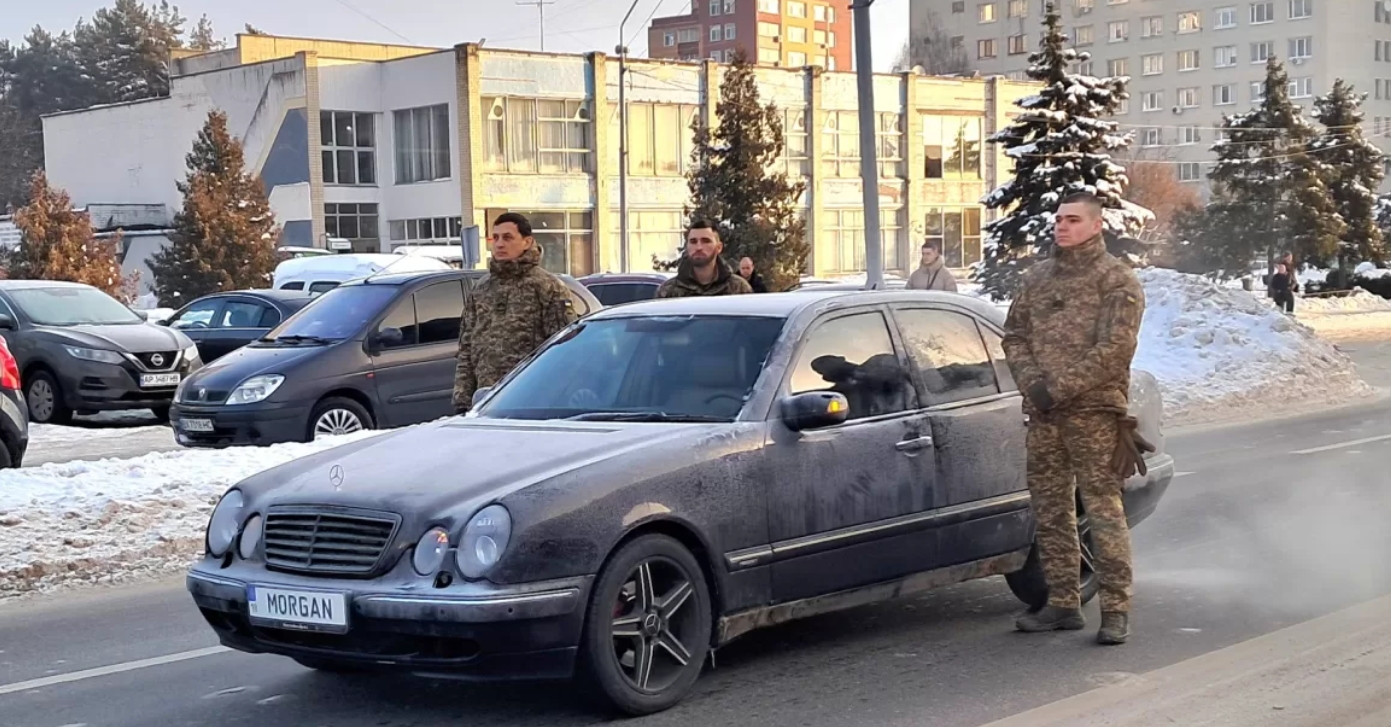 Рада закрепила ежедневную общенациональную минуту молчания на законодательном уровне