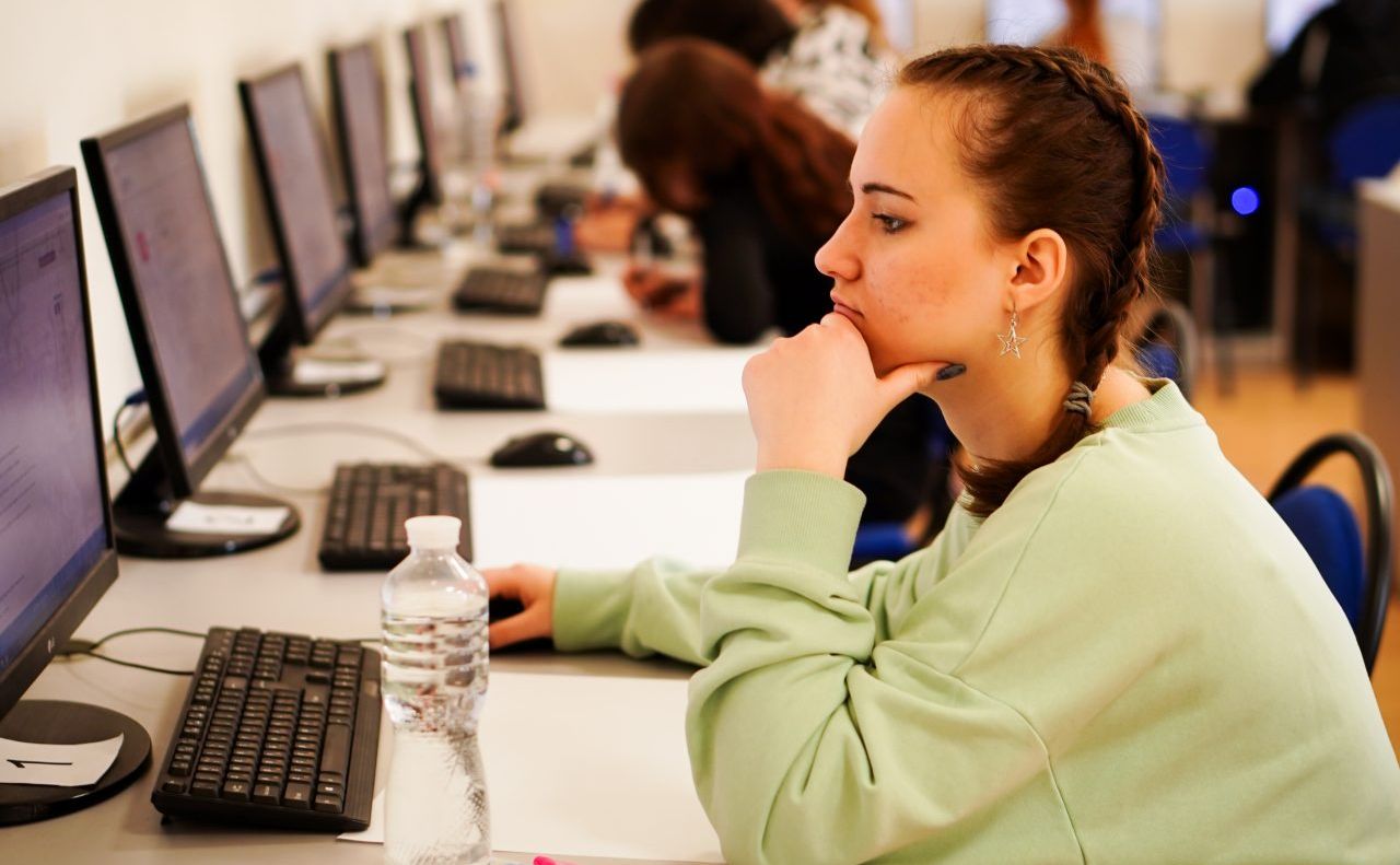 В Україні розпочалася реєстрація на НМТ-2026: як подати документи та до якого числа