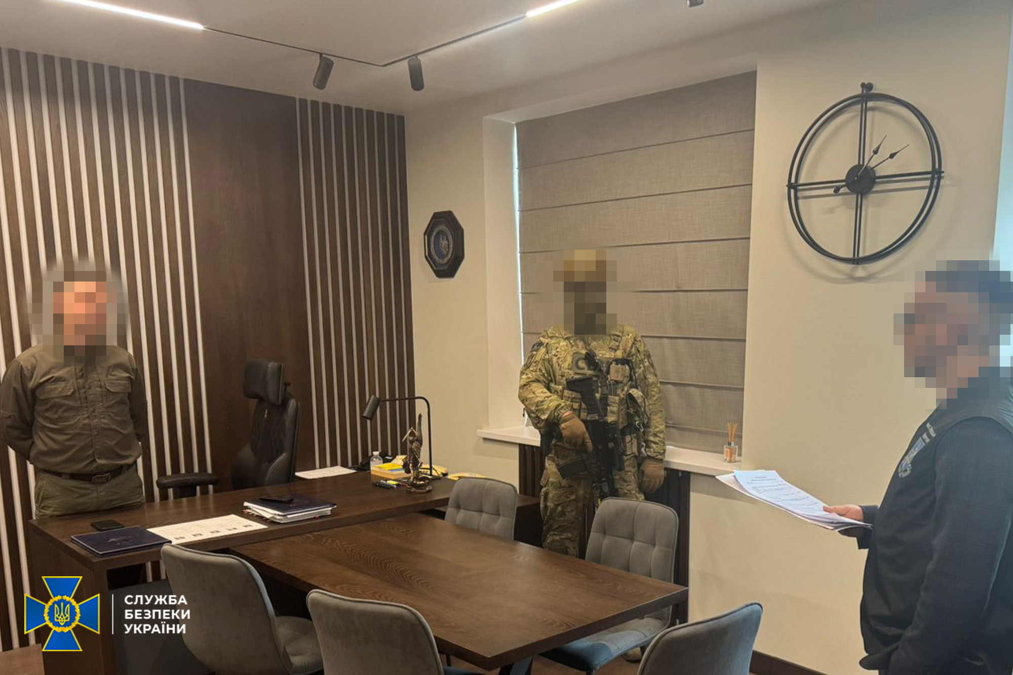 СБУ затримала двох топ-посадовців за хабар у бурштиновому бізнесі