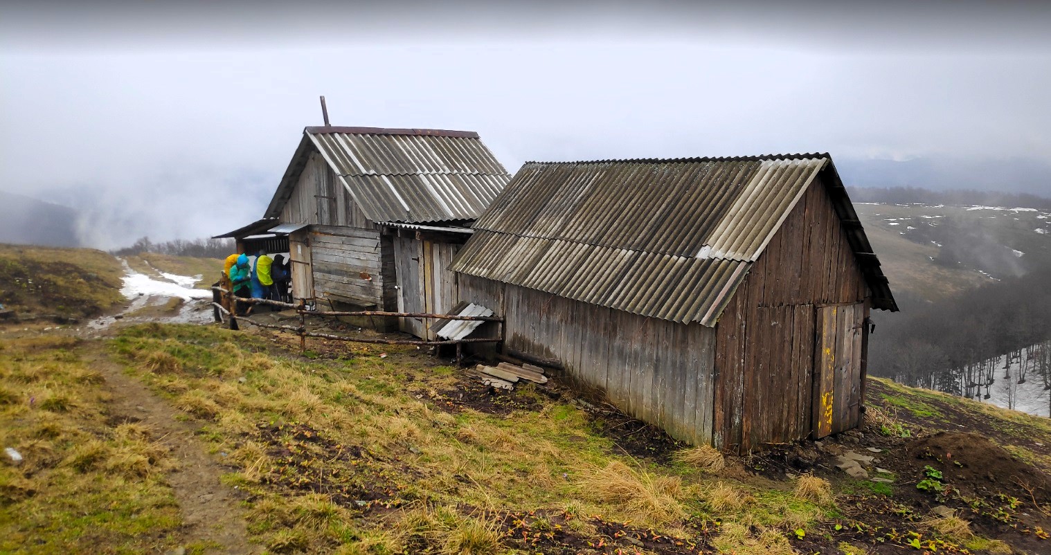 ДСНС створила карту пунктів порятунку та будиночків для туристів у Карпатах