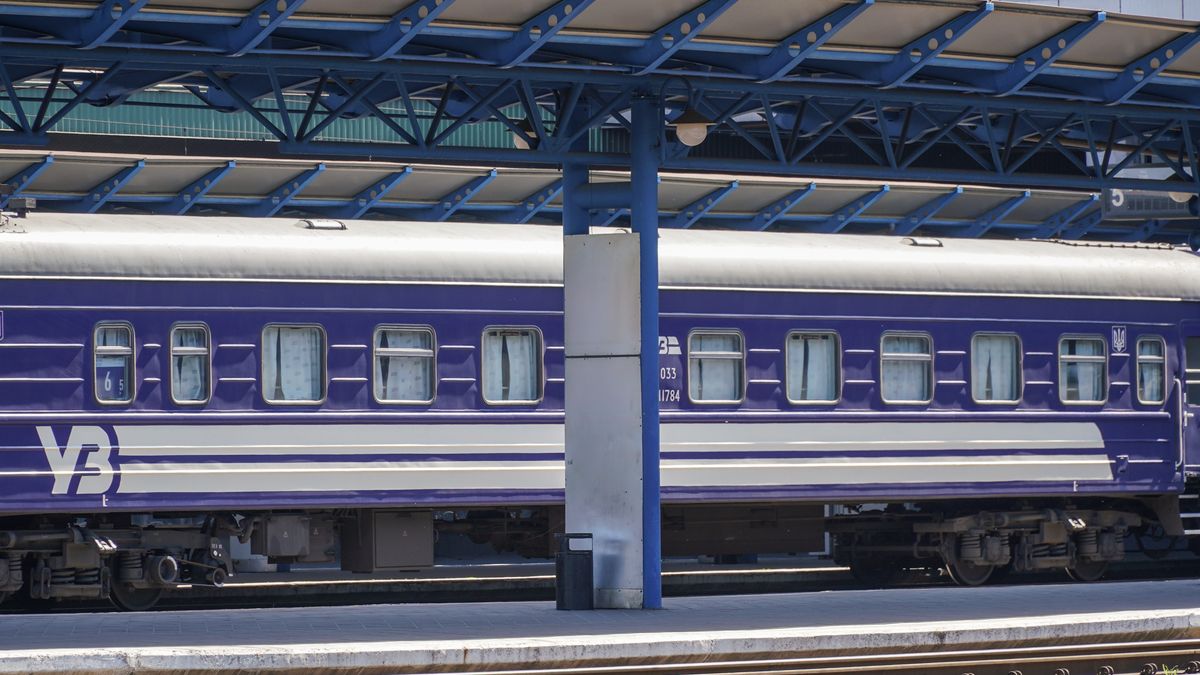 Страхование как в самолетах: что готовит Укрзализныця для пассажиров