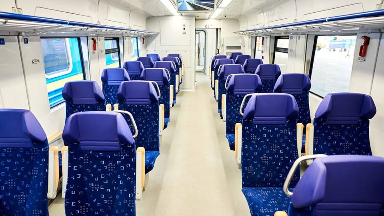 Из-за повреждений инфраструктуры поезда идут в объезд в трех областях Украины