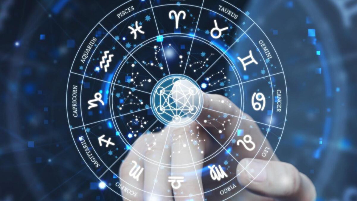 Гороскоп на сьогодні: кому варто мовчати, а кому — діяти