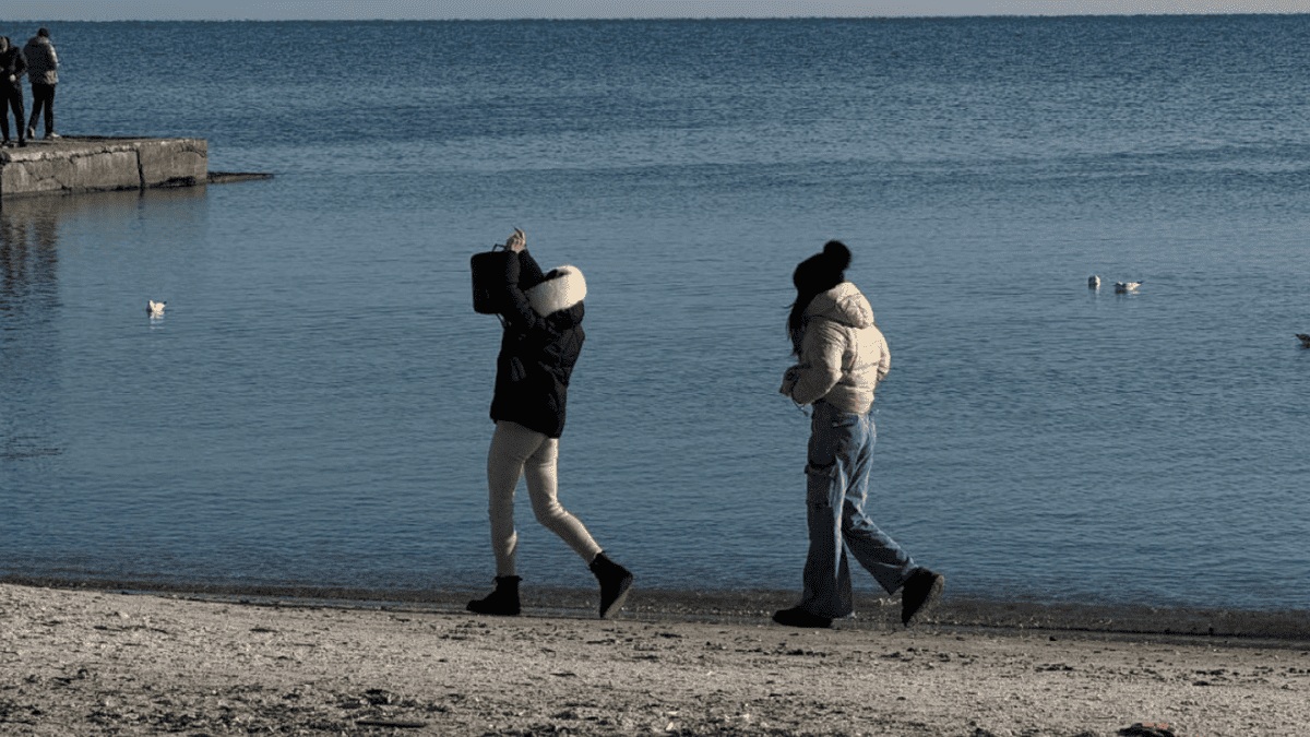 Погода на 27 марта 2026: где потеплеет до +18°C, а где ожидаются шквалы и дожди