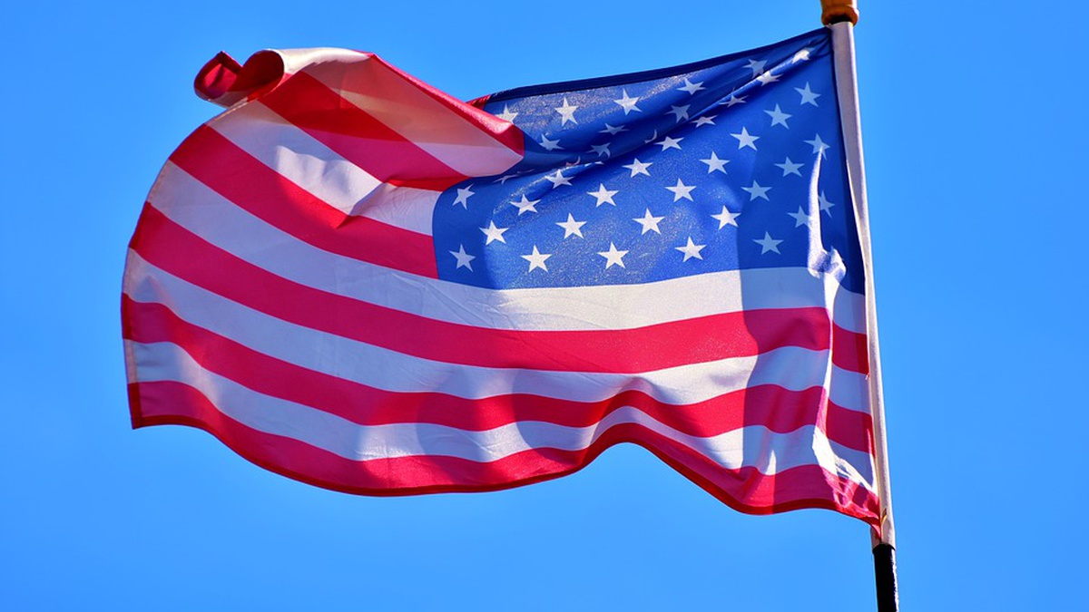 Сенаторы-демократы США требуют расследовать возможное ослабление санкций против России