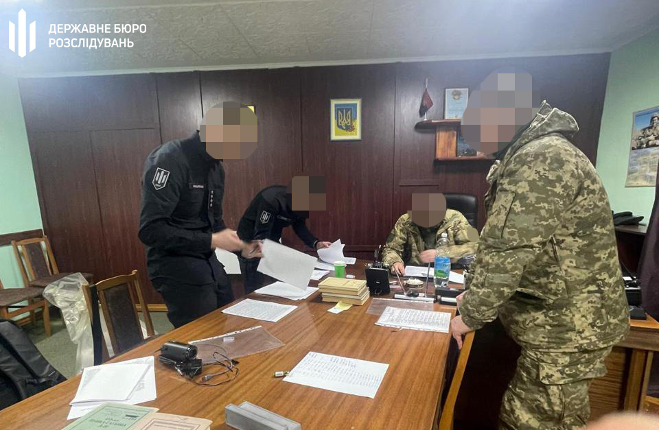 Командир ВСУ заставлял военных ремонтировать жилье родственников: ДБР сообщило о подозрении