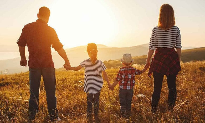 Почти 70% украинцев считают, что семью должен обеспечивать мужчина – опрос