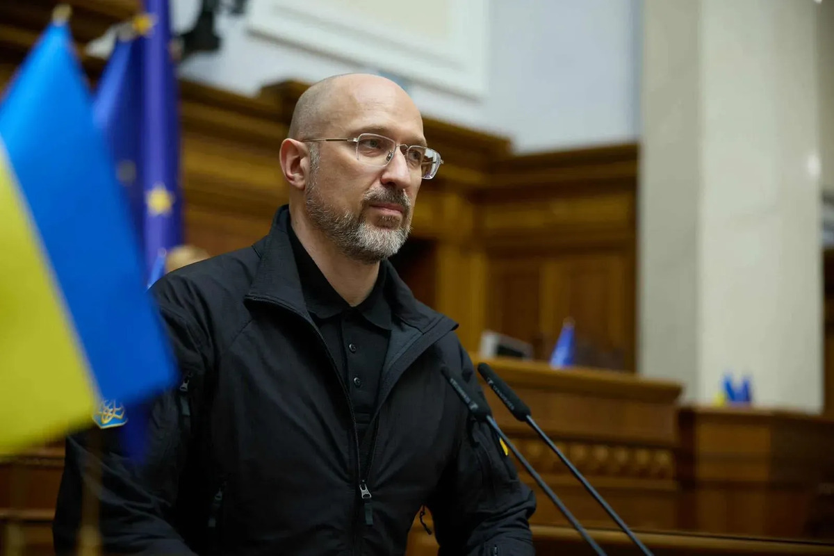 Росія випустила 69 ракет і 260 дронів по Кременчуцькому НПЗ – Шмигаль про масштаби ударів