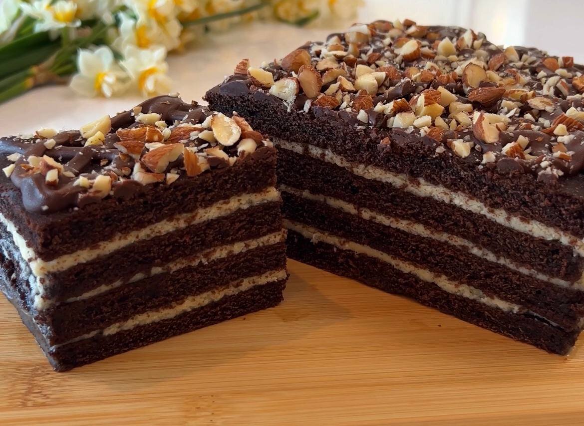 Шоколадний сирник з маком та вишнями: покроковий рецепт домашнього пляцка