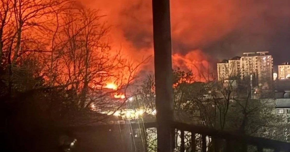 Видно из космоса: масштабный пожар на Туапсинском НПЗ в РФ после атаки дронов