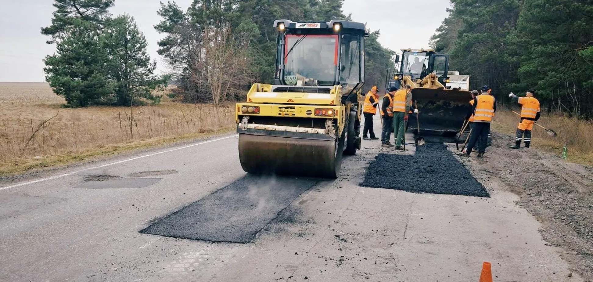В Украине отремонтировали более 3,5 млн. кв. м дорог: на каких трассах продолжаются работы