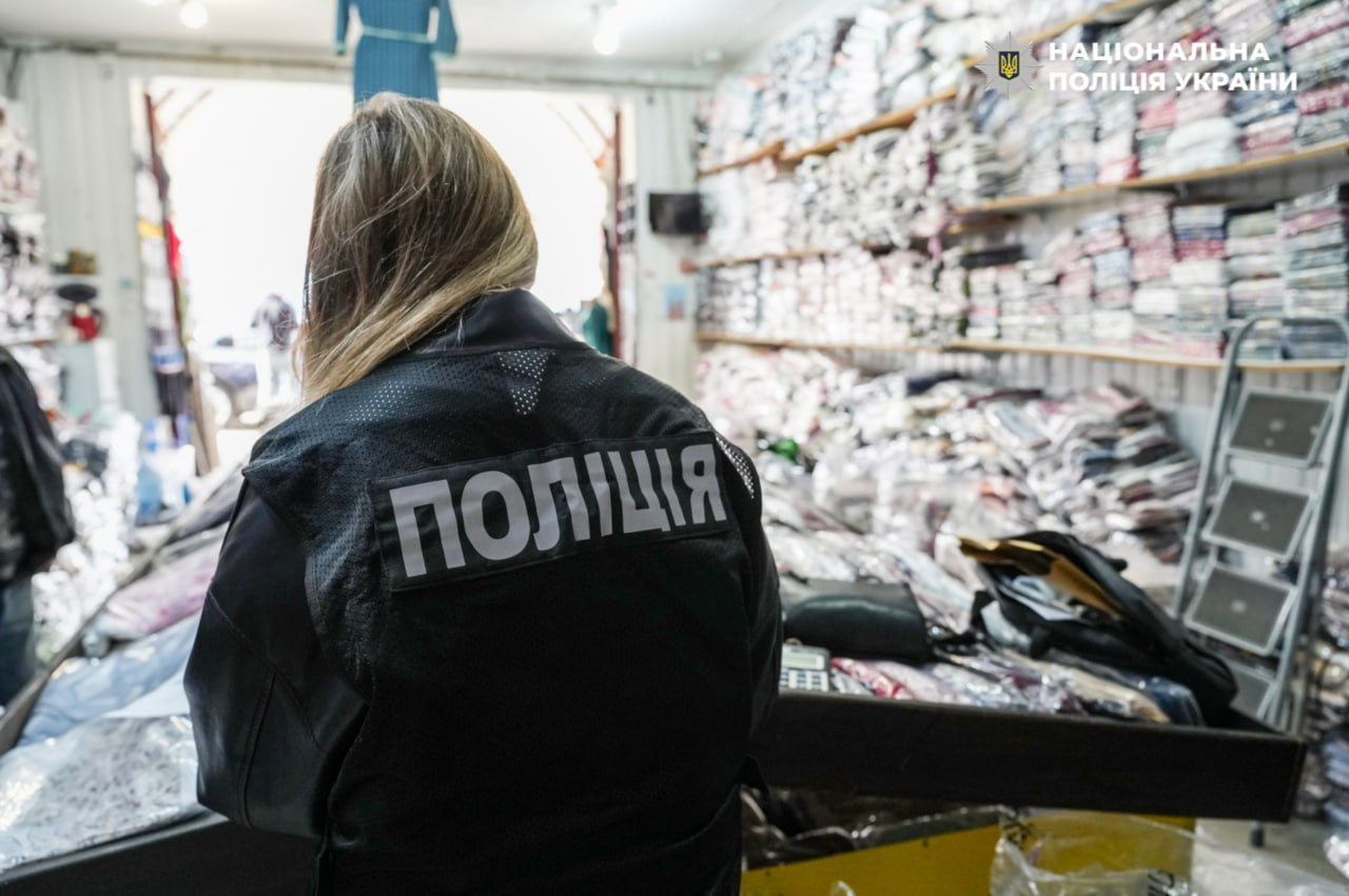 В Одессе продавали гуманитарку на миллионы: разоблачена схема на рынке "7 км"