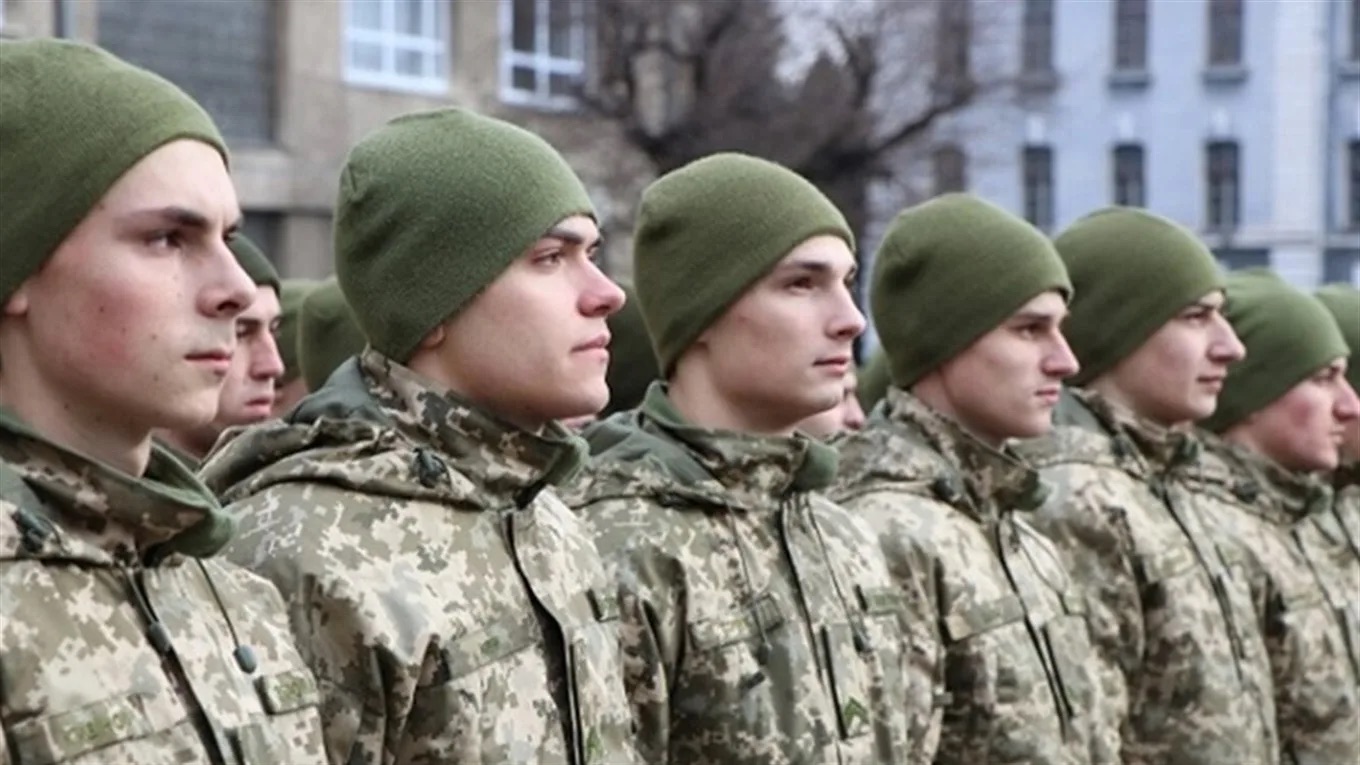 В Украине готовится масштабная реформа службы в армии: контракты со сроками демобилизации и новые боевые выплаты