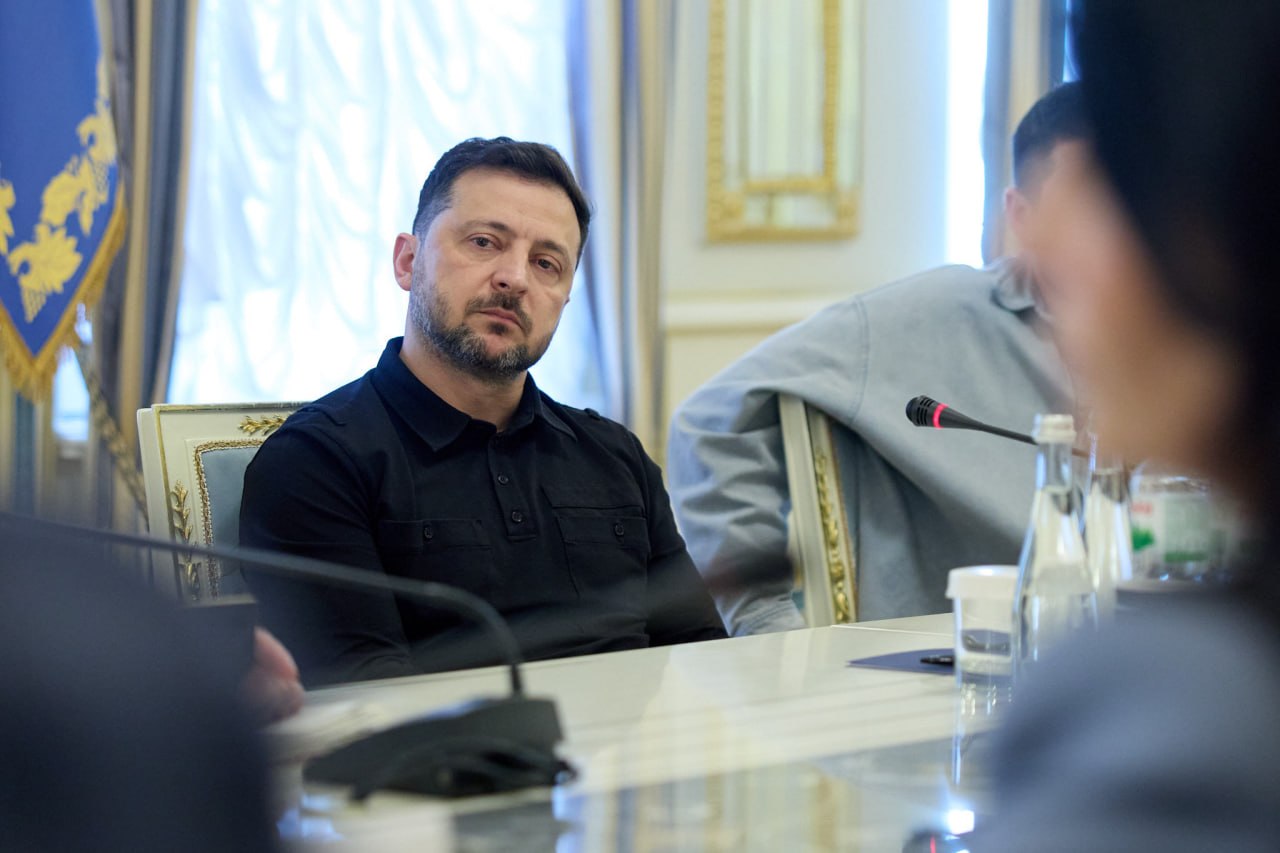 Зеленский едет в Лондон на встречу со Стармером, Макроном и Мертвецом