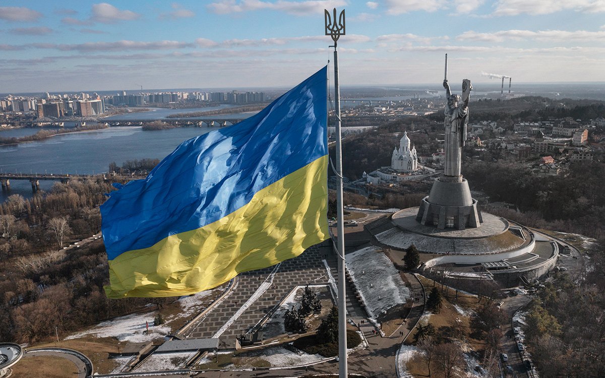 Праздники в июне 2026 года: полный календарь государственных, международных и церковных дат в Украине