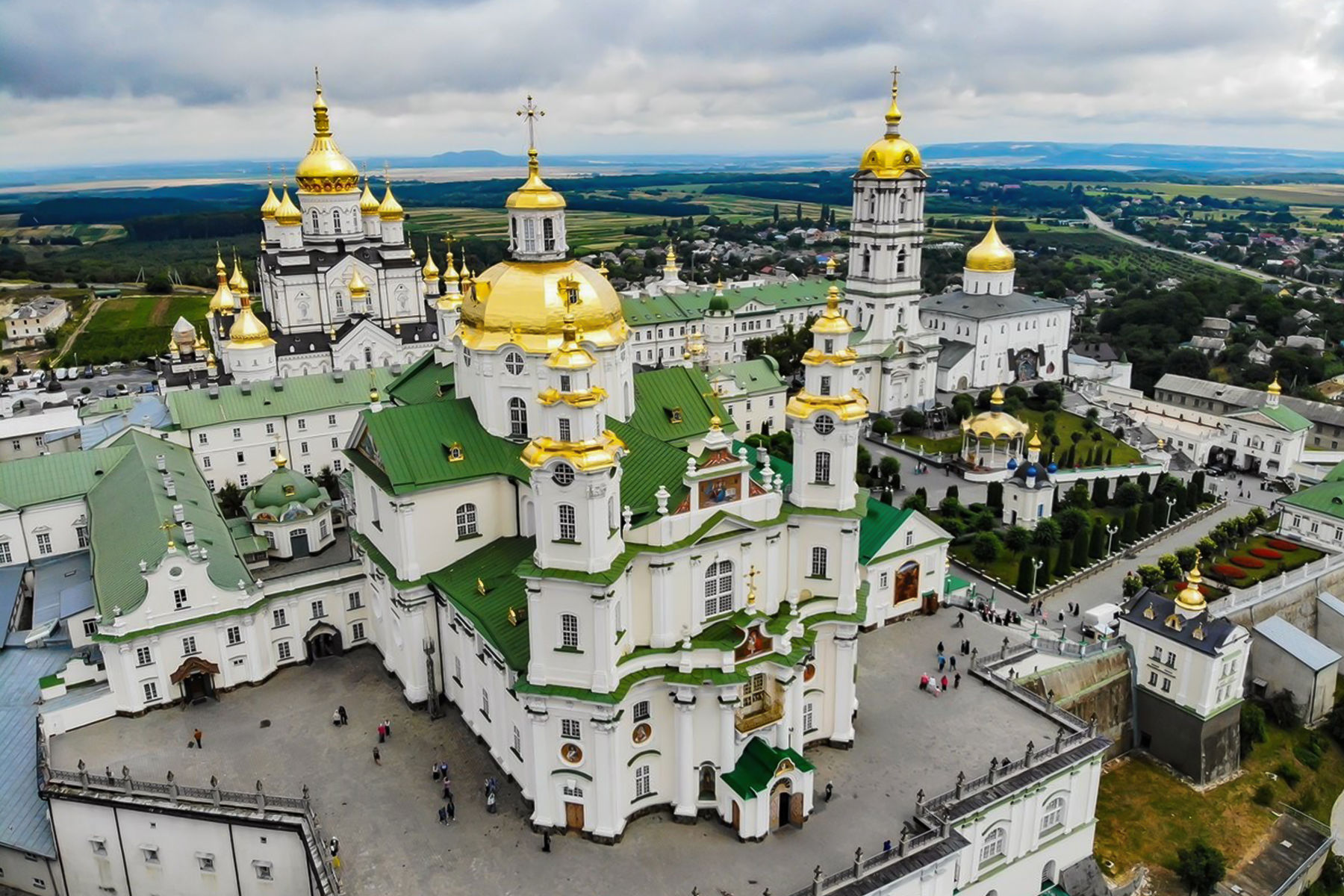 Почаївську лавру перевірять на зв’язки із забороненими релігійними структурами: що відомо