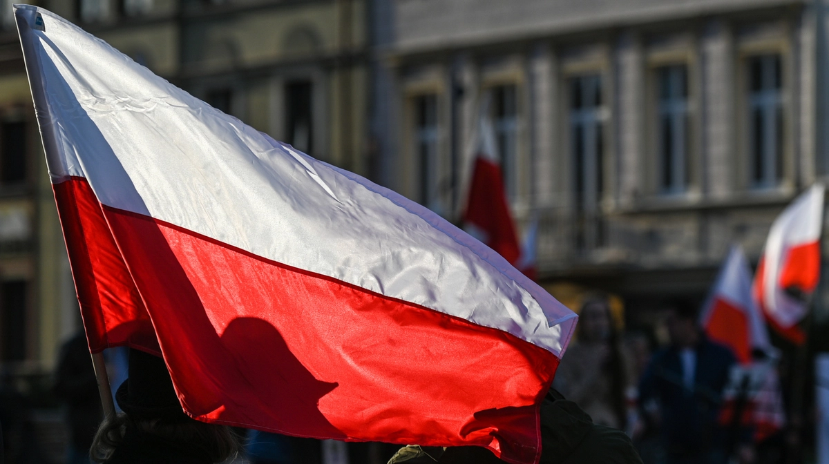 Третина поляків вважає, що позбавлення Зеленського ордена Білого Орла послабить позиції Польщі — опитування