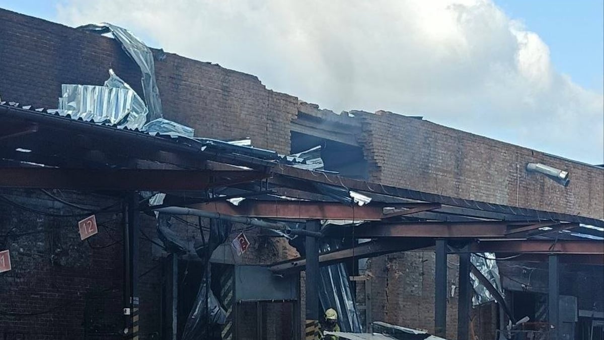 Росія визнала удар по відділенню "Нової пошти" у Сумах і назвала його "логістичним центром ЗСУ"