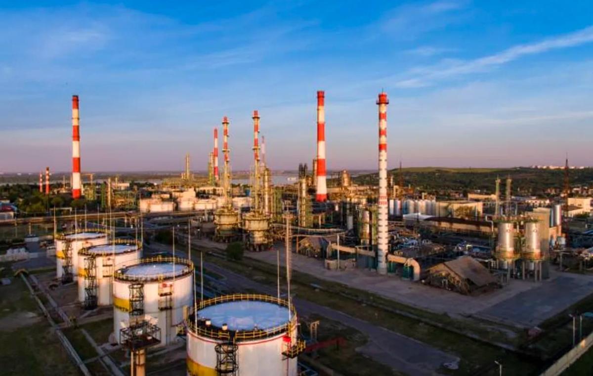 Сили оборони уразили Сизранський НПЗ у Самарській області РФ
