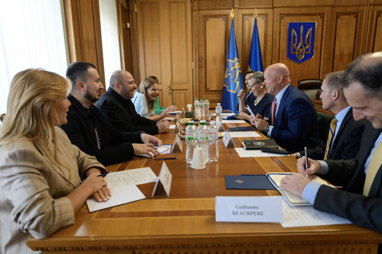 Умеров обсудил с послом США при НАТО инициативу Drone Deal и производство ракет для Patriot