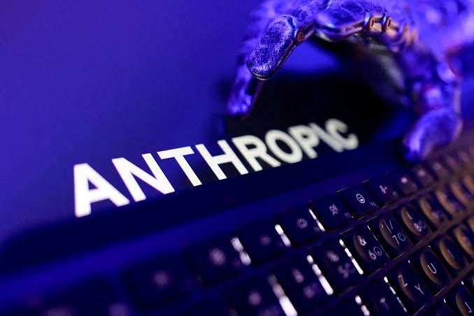 Модели Anthropic при тестировании атаковали реальные системы: компания приостановила кибербезопасные испытания.