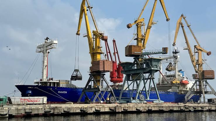 Блокада портів загрожує банкрутствами аграріїв: Всеукраїнська аграрна рада звернулася до уряду