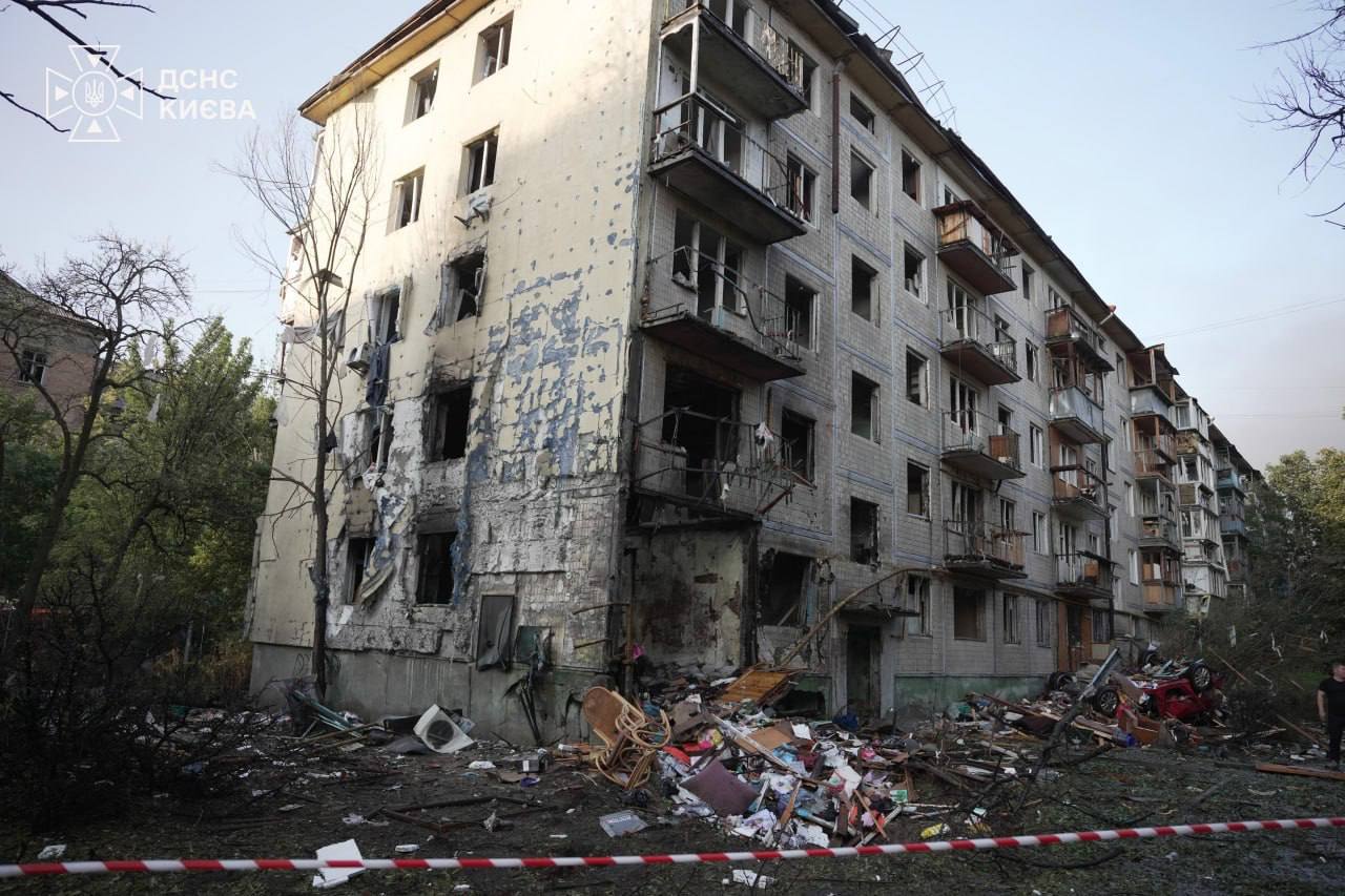 Трагедия в столице: в результате массированного баллистического удара по Киеву погибли 9 человек, десятки раненых