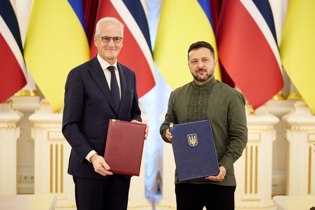 Україна та Норвегія підписали дві стратегічні угоди