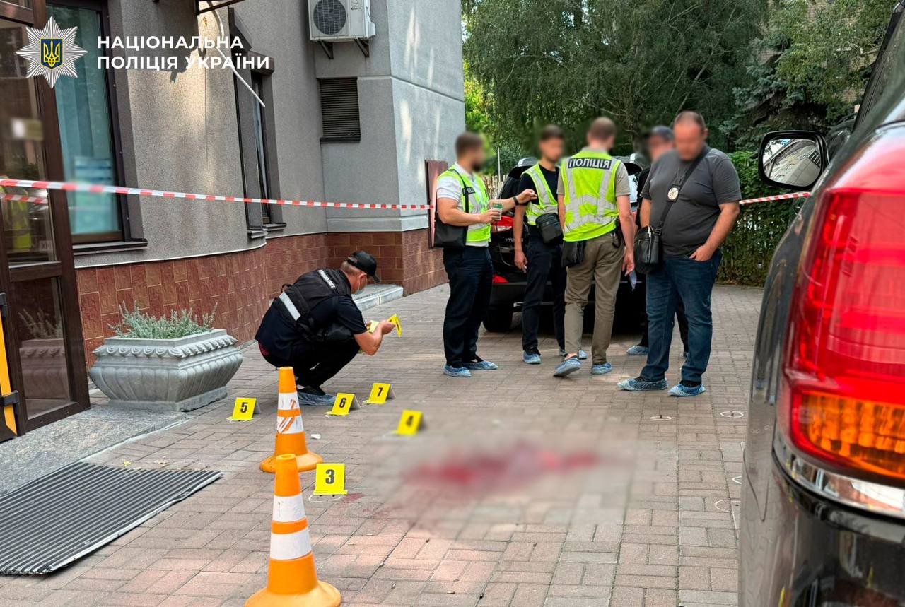 В Киеве у клиники расстреляли ее 71-летнего директора