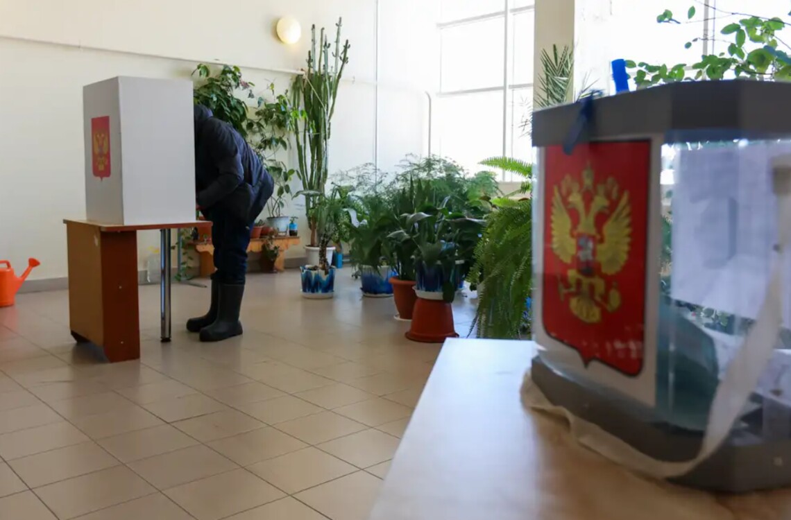 Выборы в Госдуму РФ стартовали со скандалов: сообщают о давлении на избирателей и наблюдателей