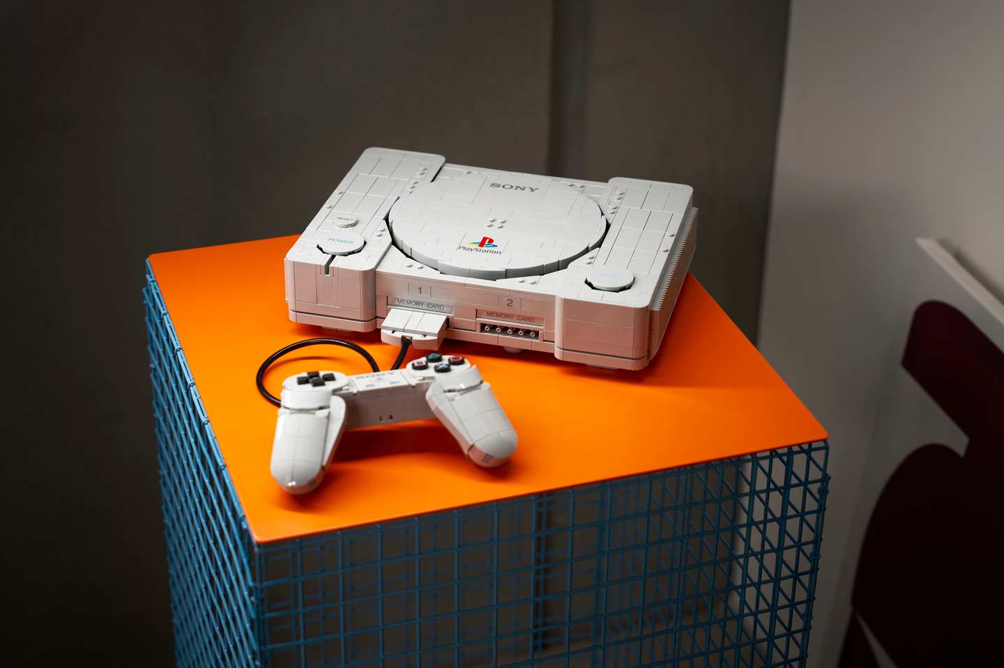 LEGO выпустит конструктор с первой PlayStation почти на 2000 деталей