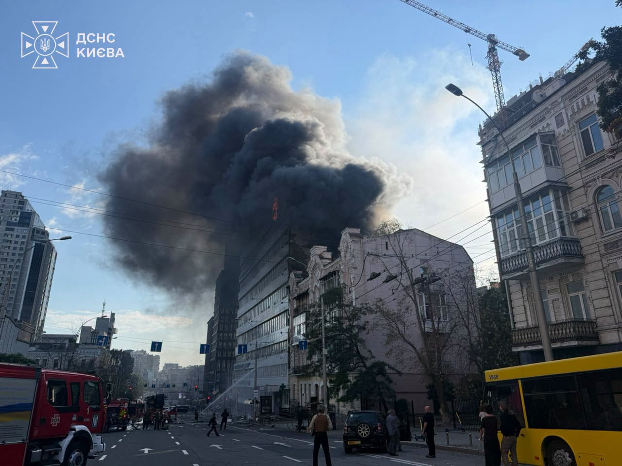 Удар по НАН у Києві: екссекретар РНБО Горбулін отримав травму, помічниця загинула