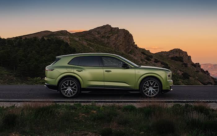 Bentley представила свій перший електромобіль Torcal: ціна стартує від $230 тисяч