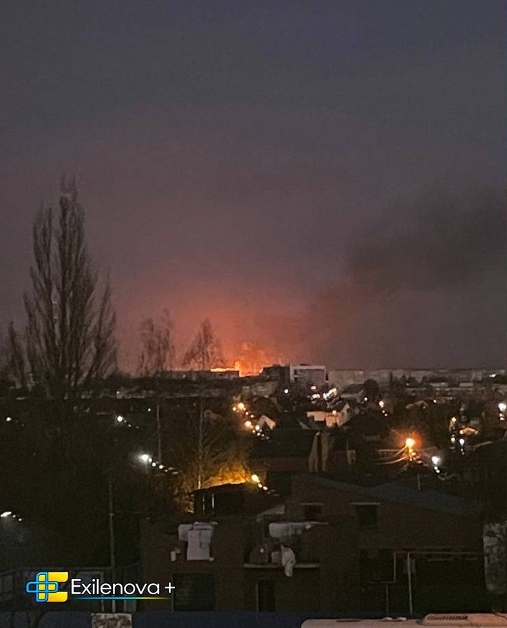 У Росії палає хімзавод "Азот": підприємство постачало сировину для виробництва вибухівки