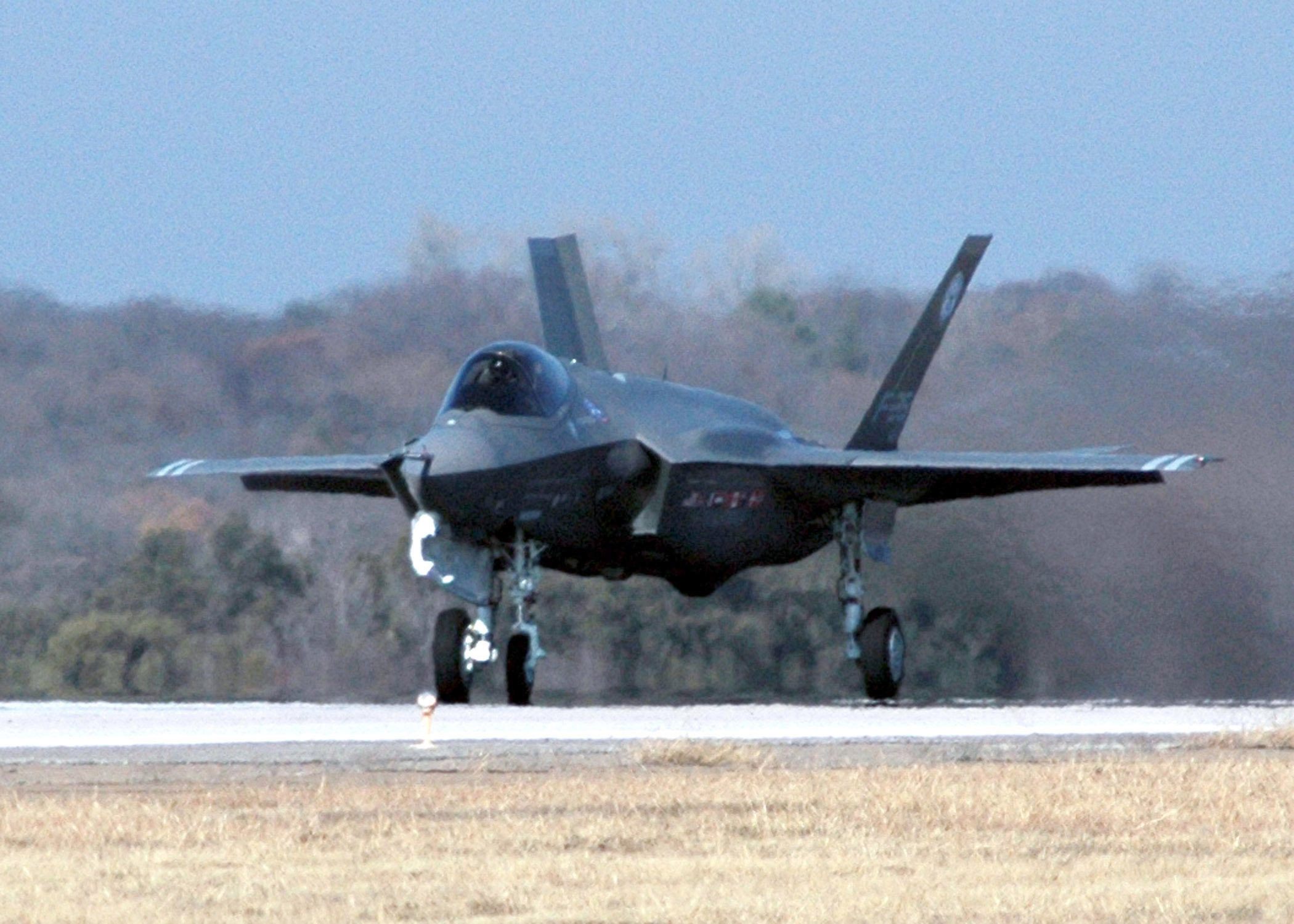 Bloomberg: Китай получил детали F-35 из-за ошибки работника UPS