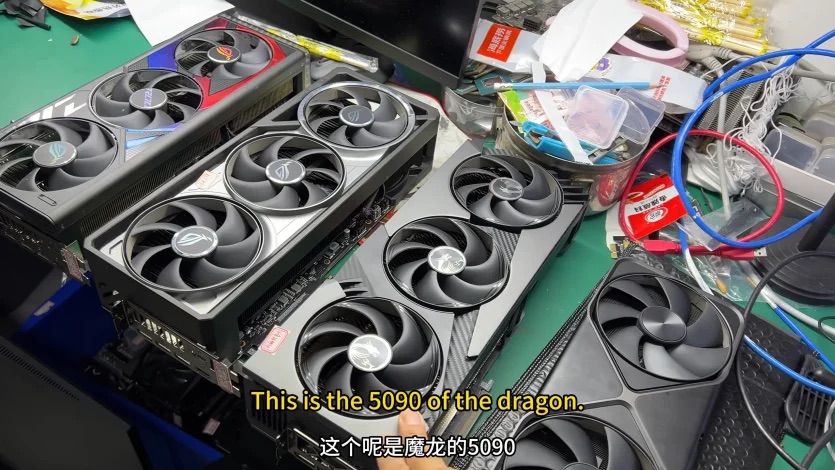 У RTX 5090 і RTX 4090 масово плавляться роз'єми живлення: за два дні до майстерні надійшло 8 відеокарт